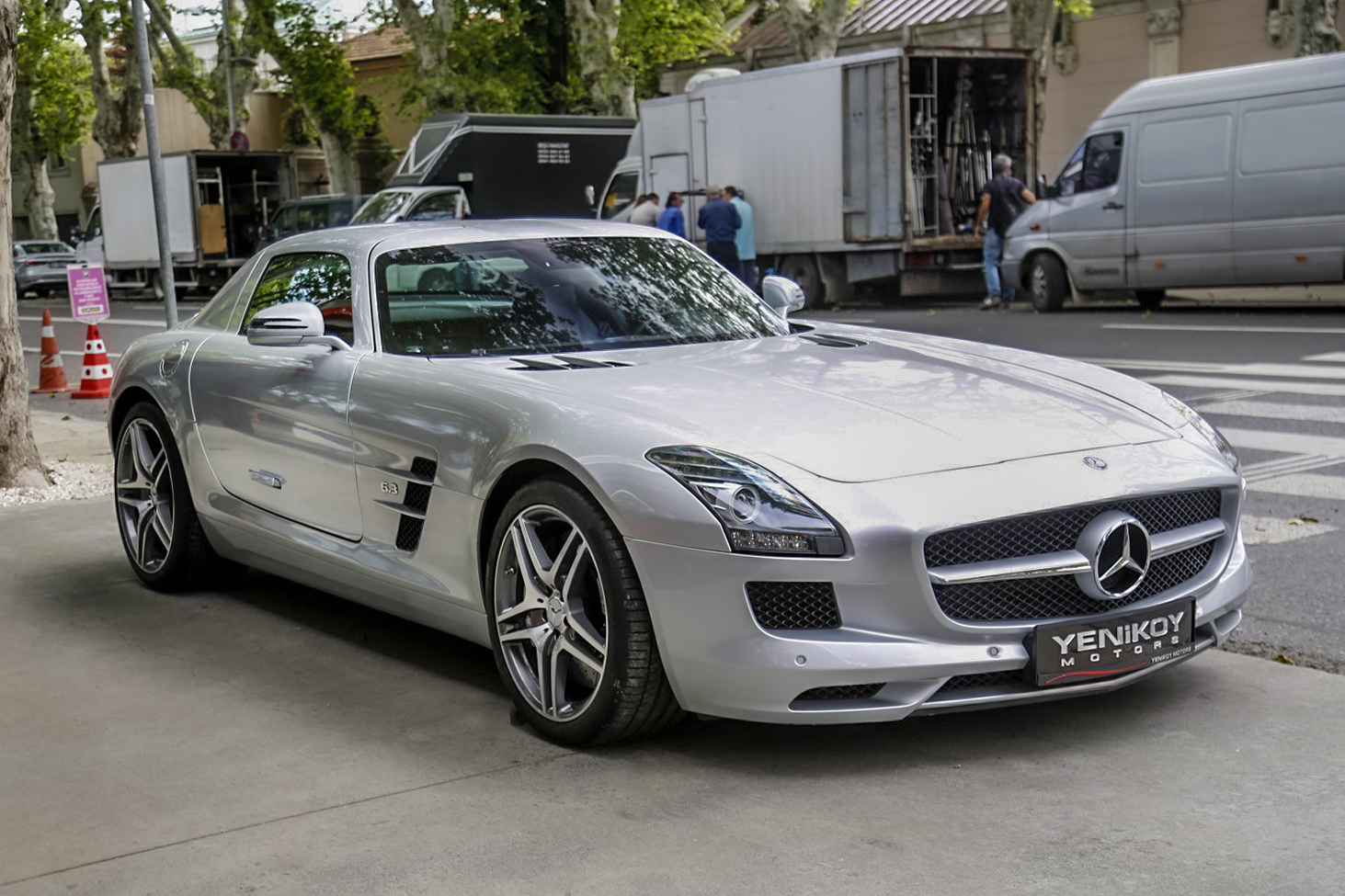 MERCEDES SLS AMG
