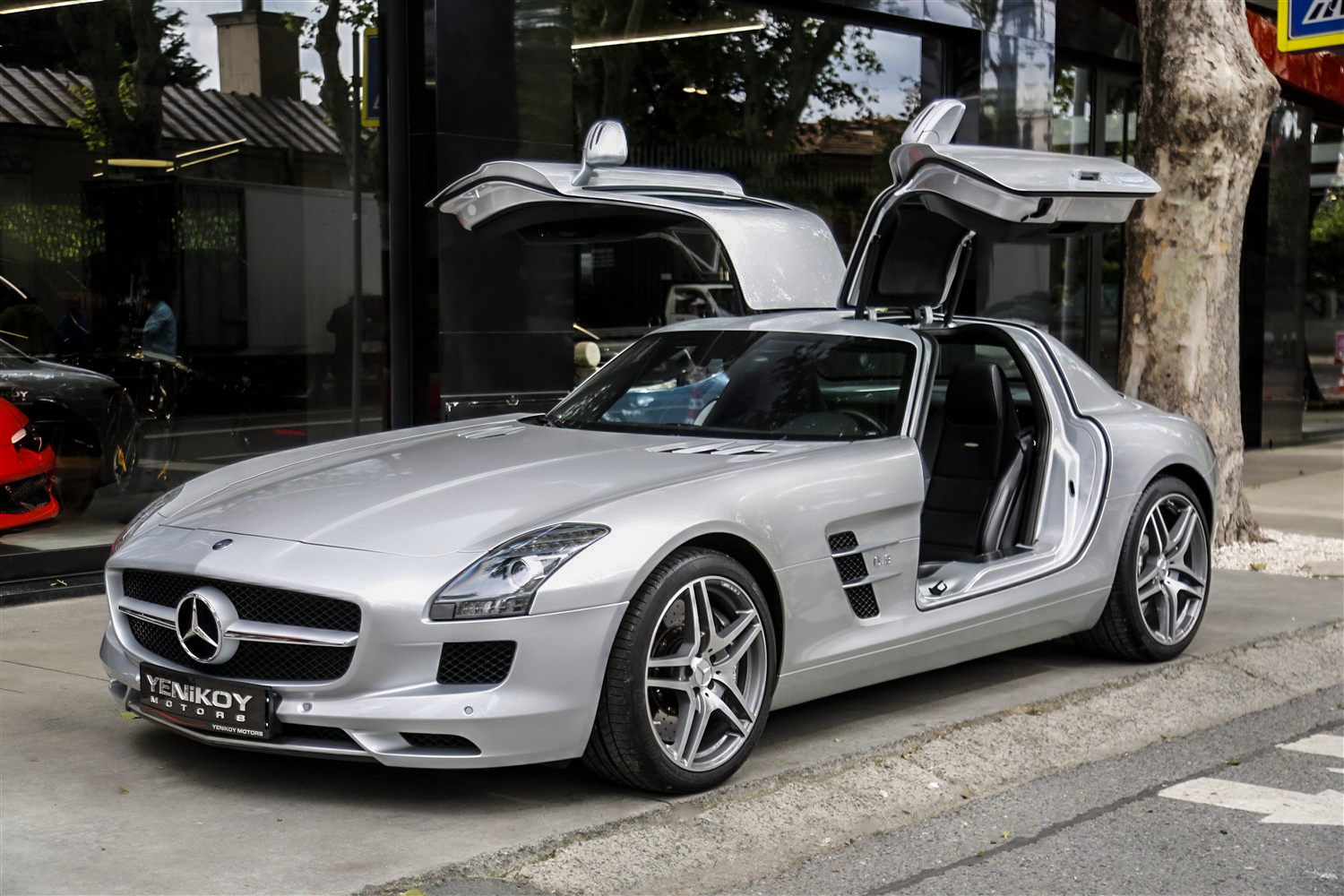 MERCEDES SLS AMG