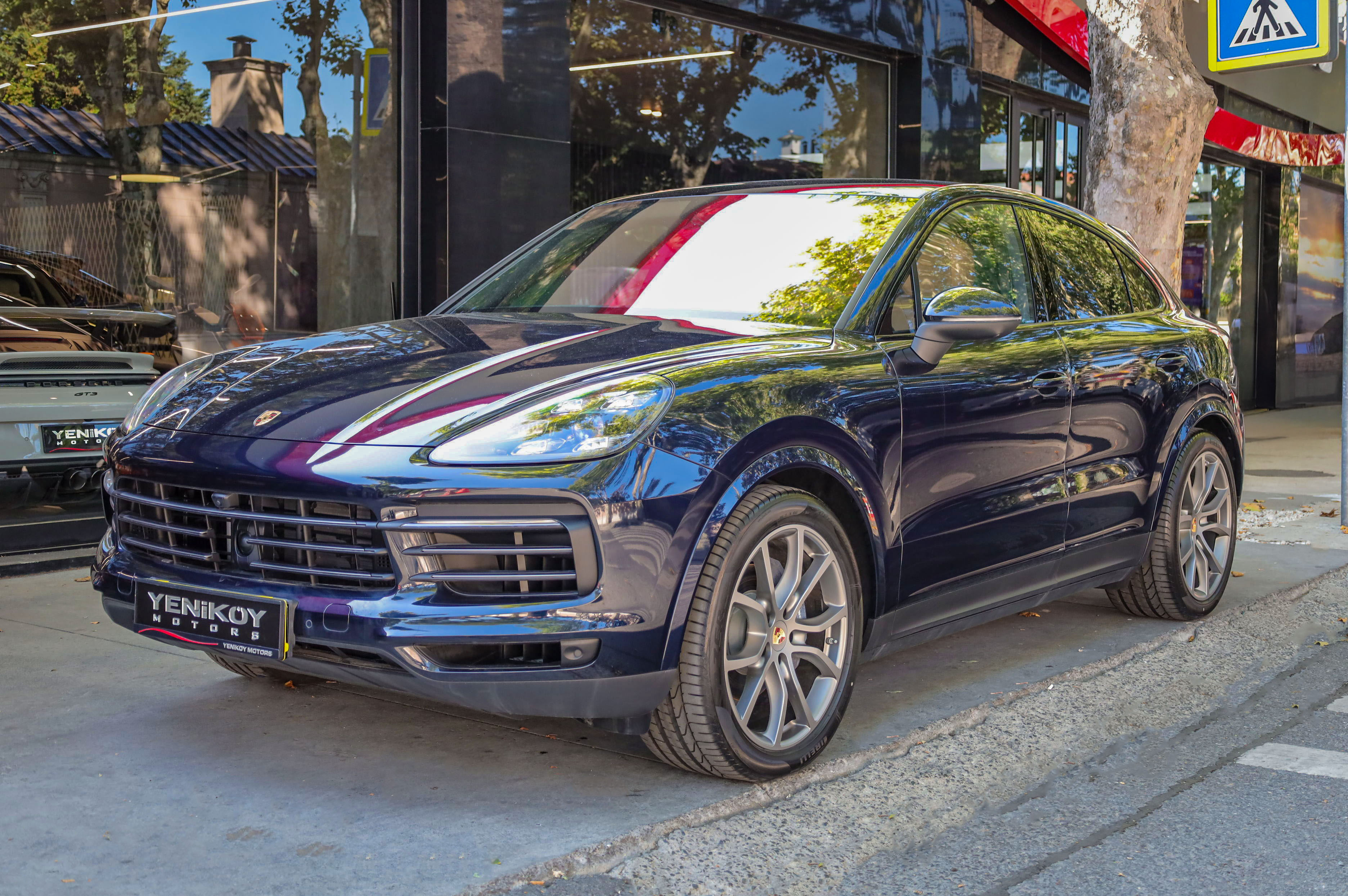 PORSCHE CAYENNE COUPE 3.0 PLATINUM EDITION
