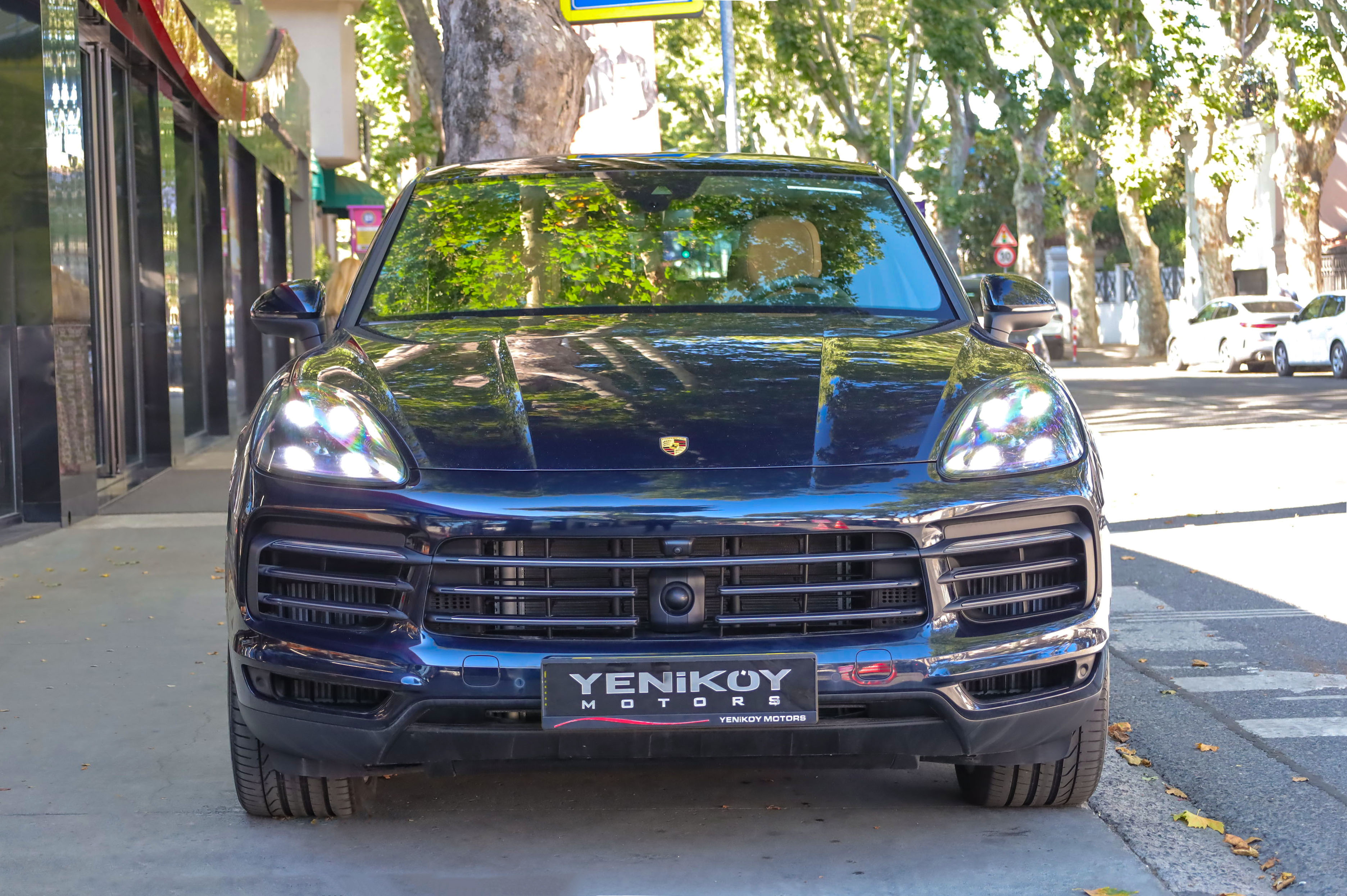 PORSCHE CAYENNE COUPE 3.0 PLATINUM EDITION
