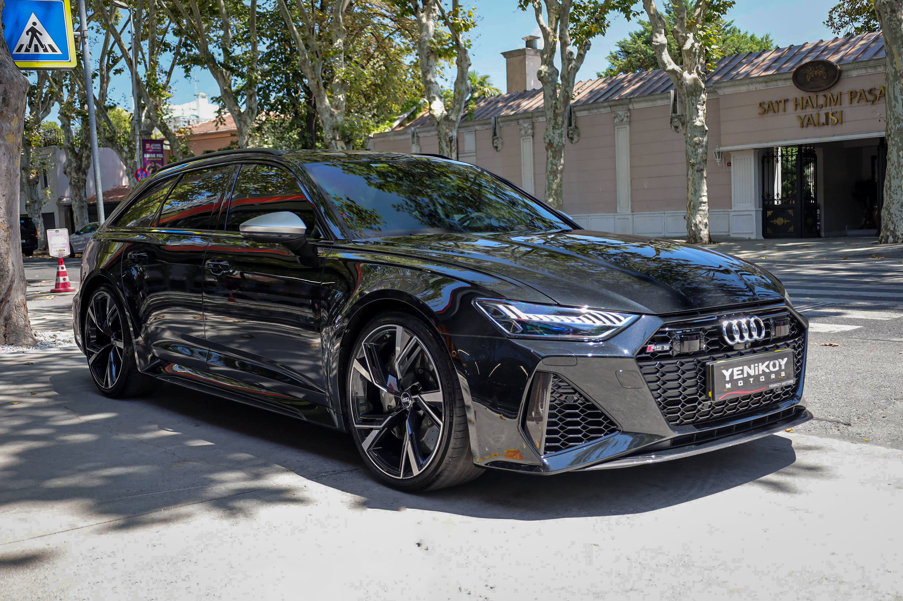 AUDI RS6 QUATTRO AVANT 4.0 TFSI V8