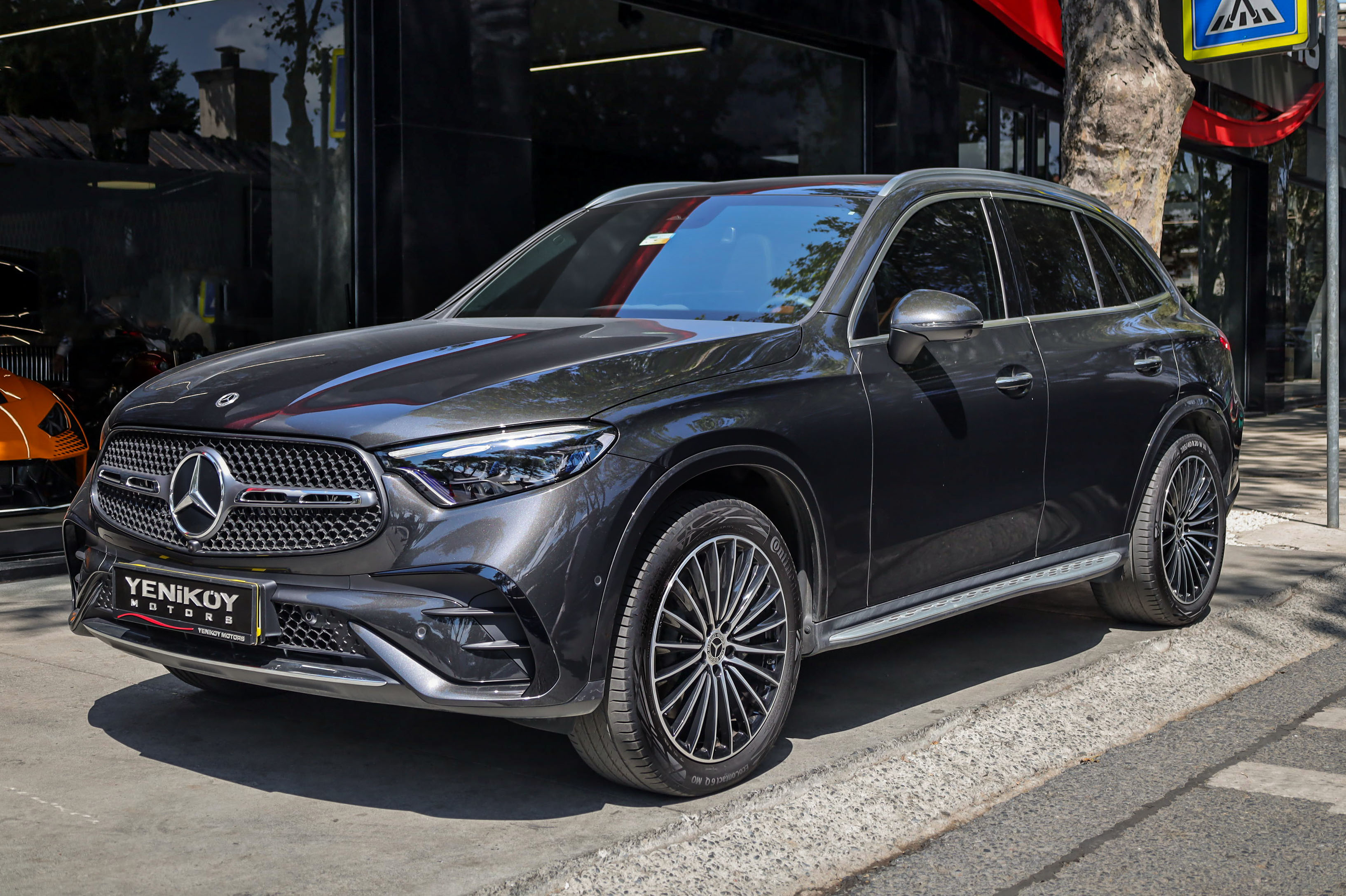 MERCEDES BENZ GLC 220D 4 MATIC EDITION 1 AMG