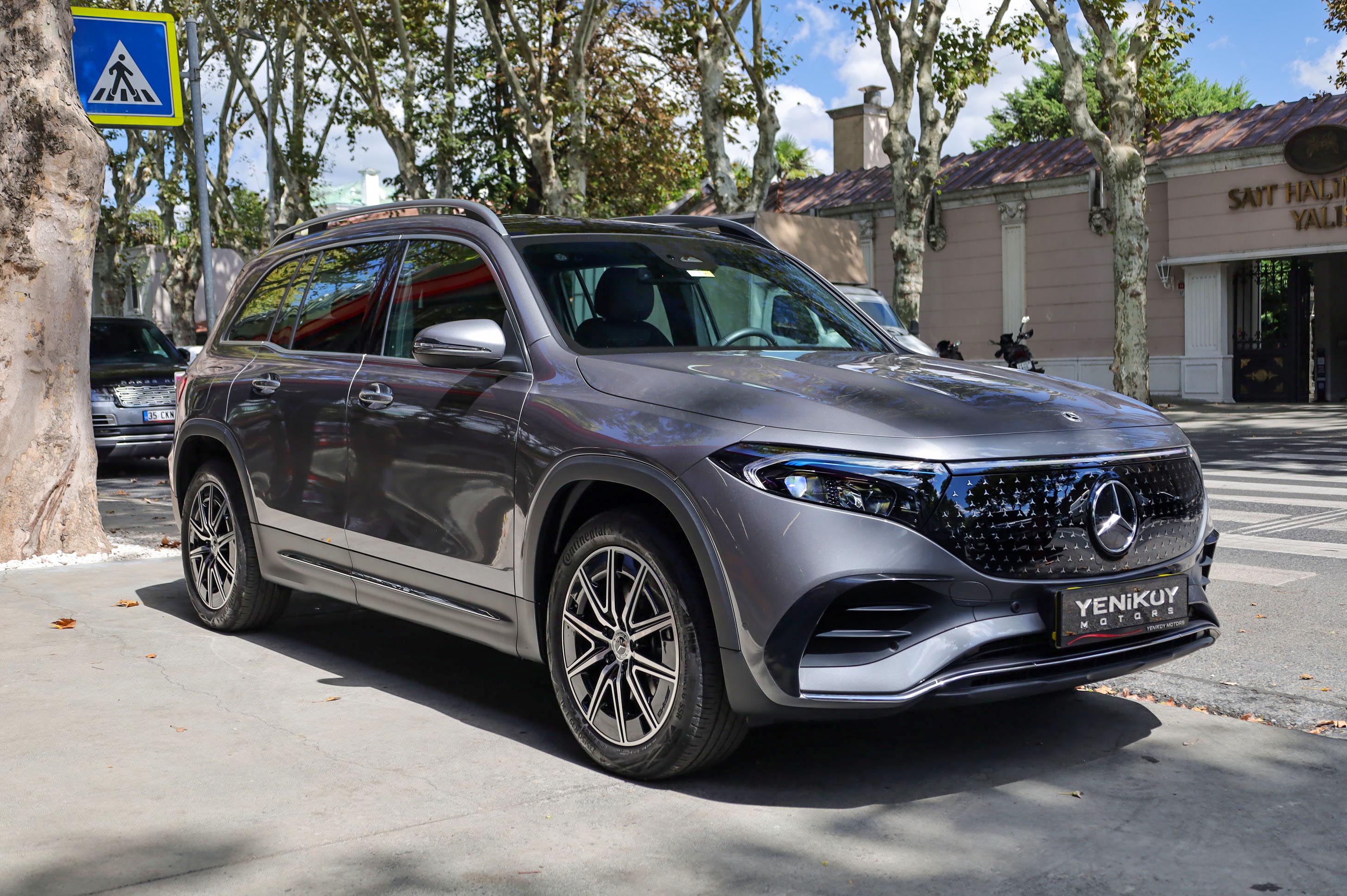 MERCEDES BENZ EQB 250+